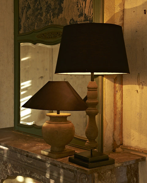 solid-wood-classic-lamp-with-shade