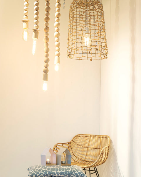 tenerife-wooden-bead-pendant-light