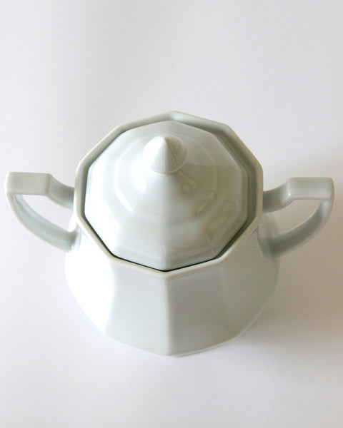 white-porcelain-lidded-sugar-bowl