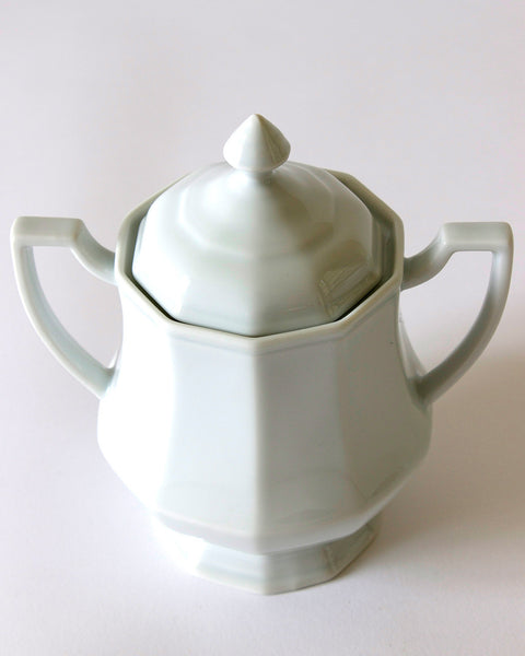 white-porcelain-lidded-sugar-bowl