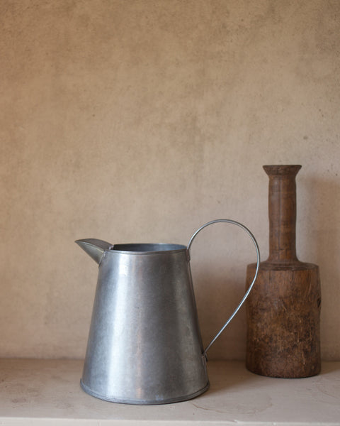 renu-metal-jug