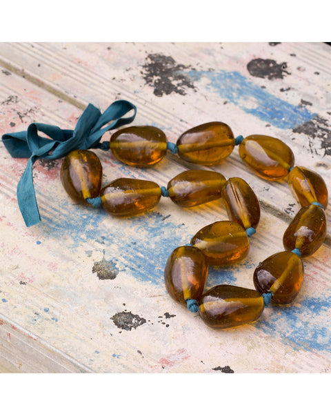 iris-glass-bead-short-necklace