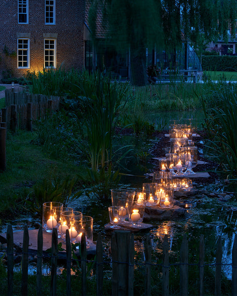 oland-glass-hurricane-lantern